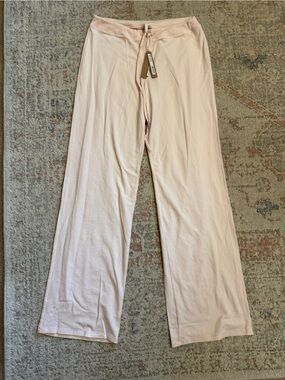 SKIMS NWT Straight Leg Lounge Pants in Light Blush